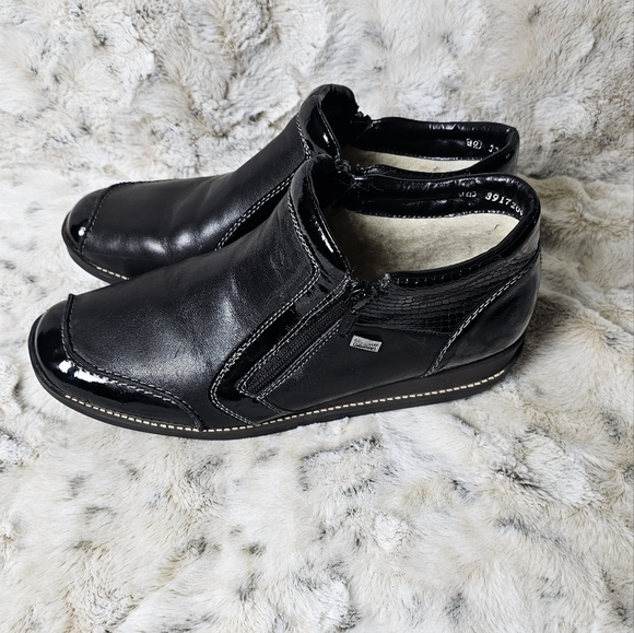 Rieker Daphne Black Leather Ankle Boots Booties Closed Toe Zip Entry 40 - Picture 9 of 11